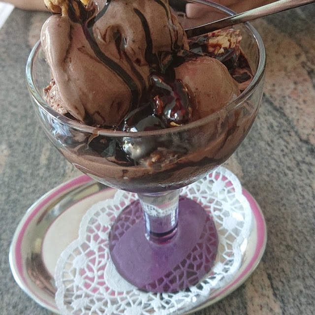 Schoko Becher