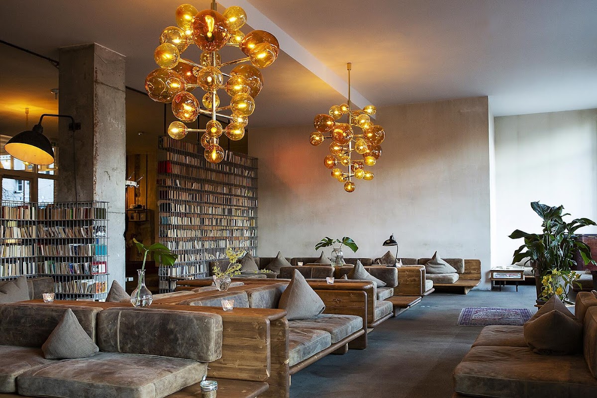 Michelberger Cafe & Bar