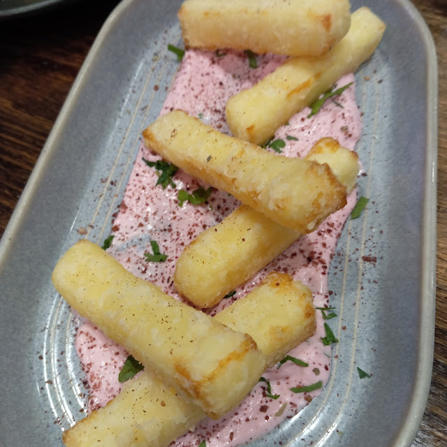 Halloumi Fries