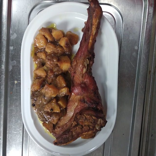 Pierna de Cabrito Asada