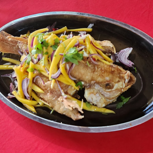 Fried Tilapia with Mango