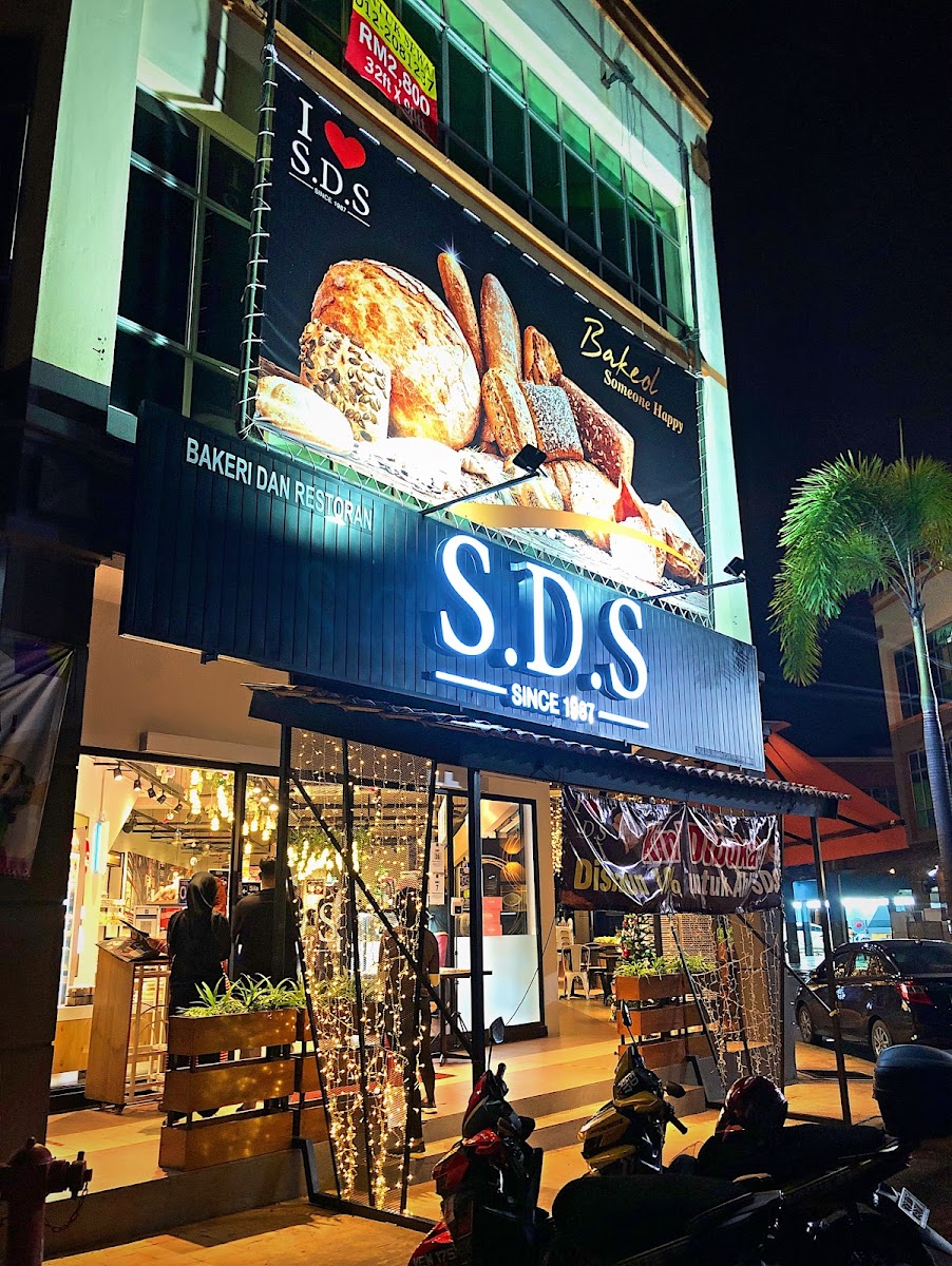 SDS Bakery & Cafe @ Bangi