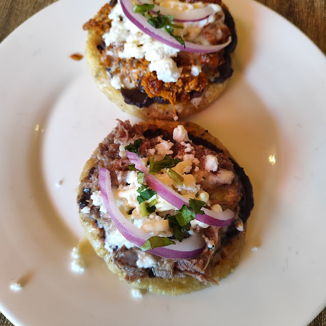 Migadas de Barbacoa Y Cochinita
