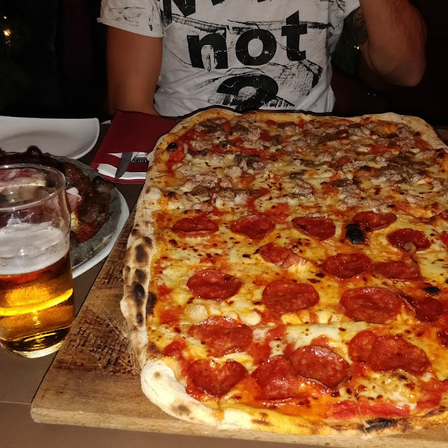 Pizza Mezzo Metro