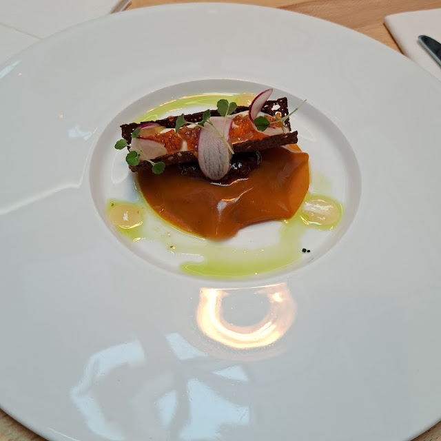 Thon Gelée de Crustacés Yuzu Et Sauce Aigre Douce