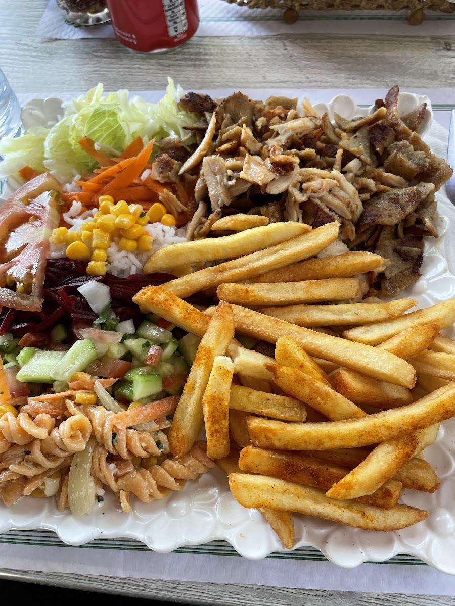 Cafeteria - Restaurant Menara