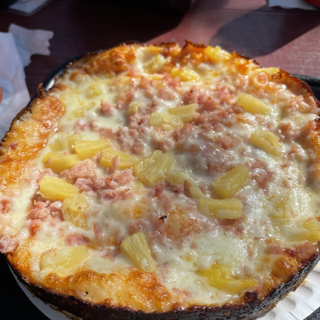 Hawaiian Pizza