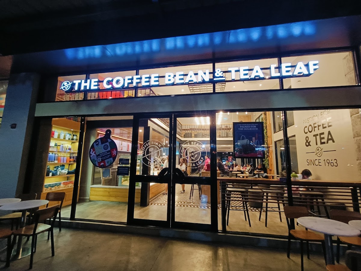 The Coffee Bean & Tea Leaf Garden Row