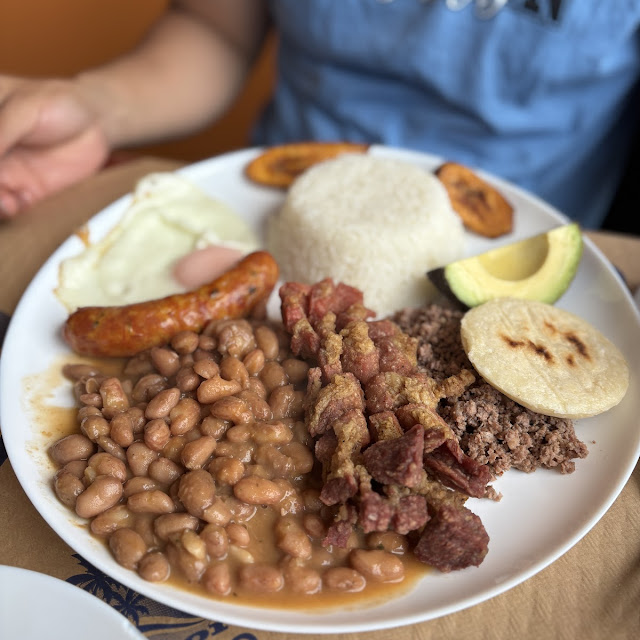 Bandeja Paisa