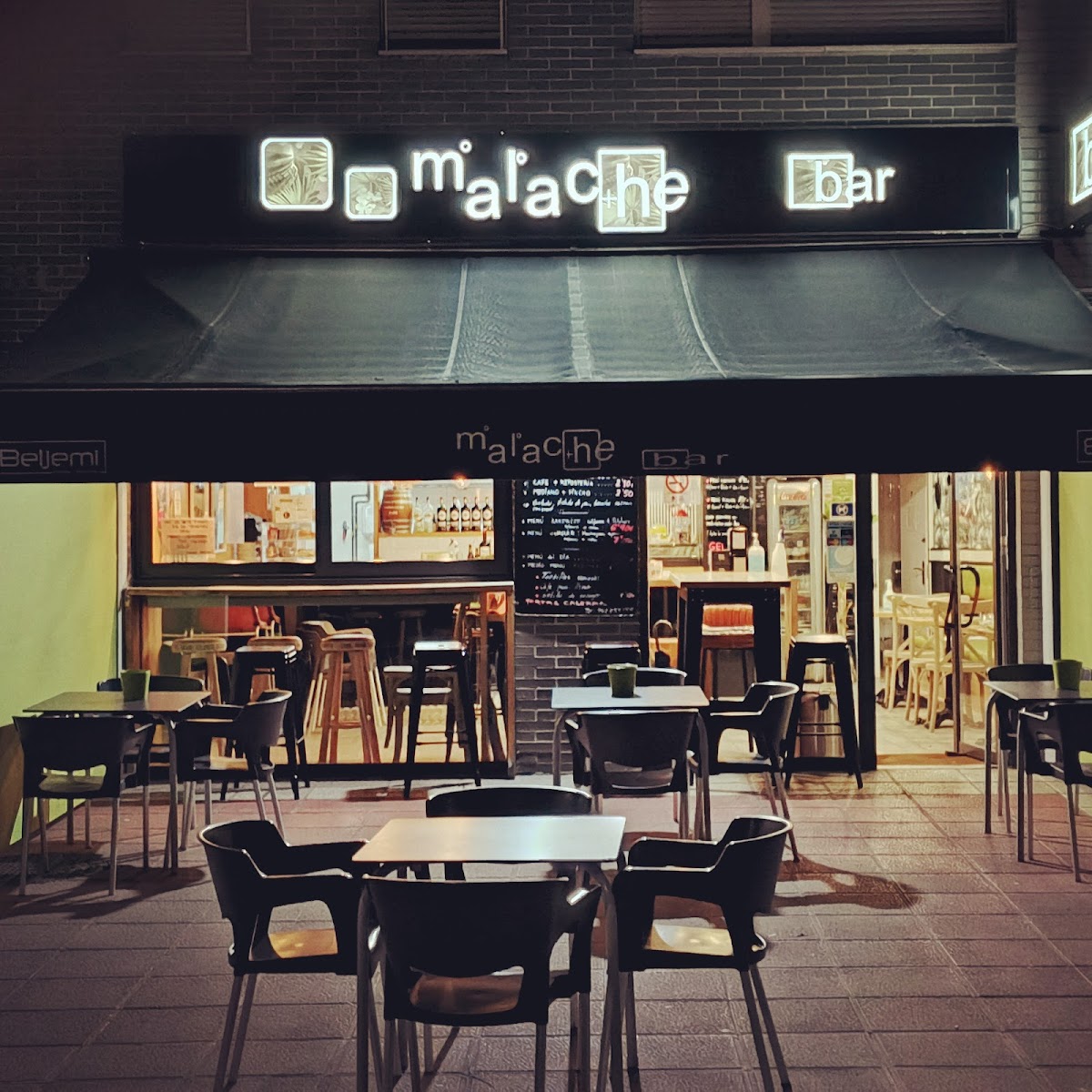Malache Bar.