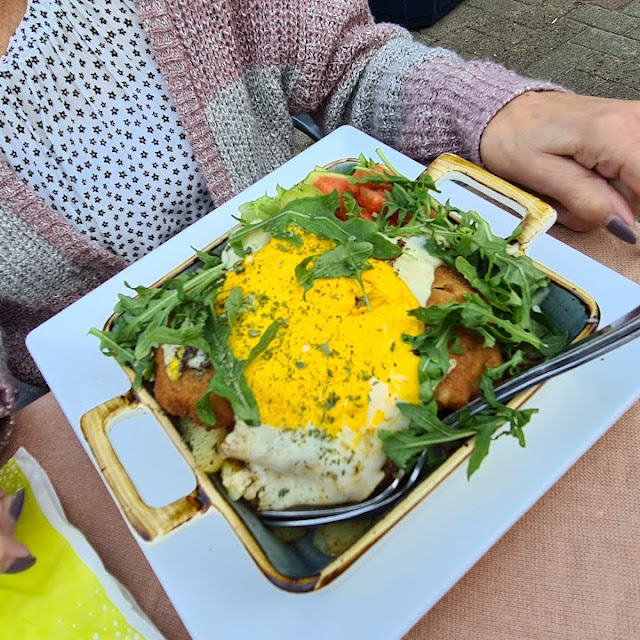 Schnitzel Holsteiner Art