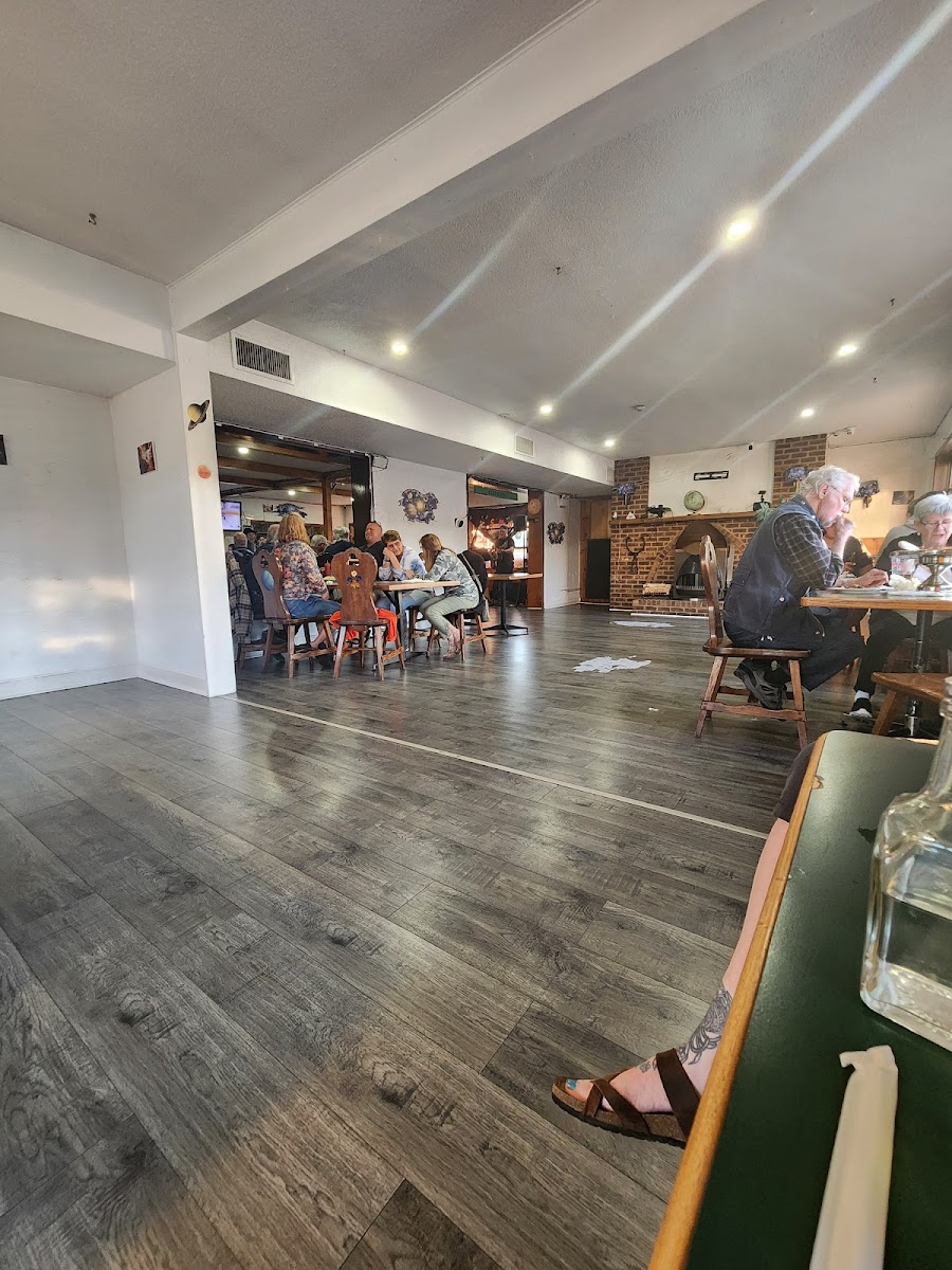 Kosmos Pizza Bruce Mines