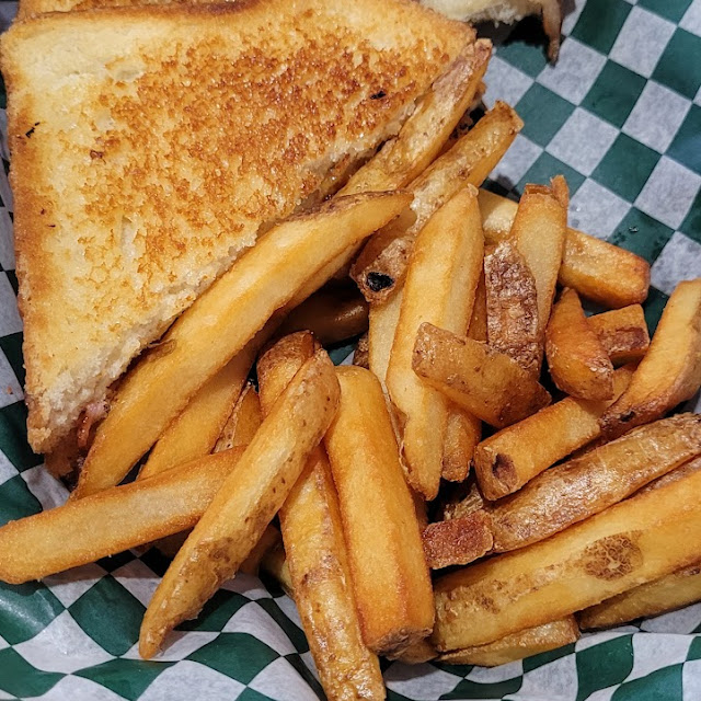 Grilled Bacon and Cheese Sandwich