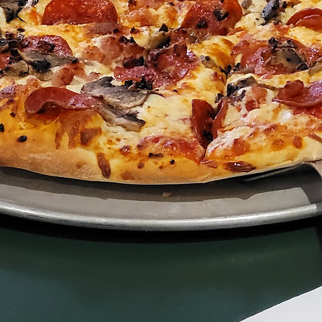 Canadian Pizza