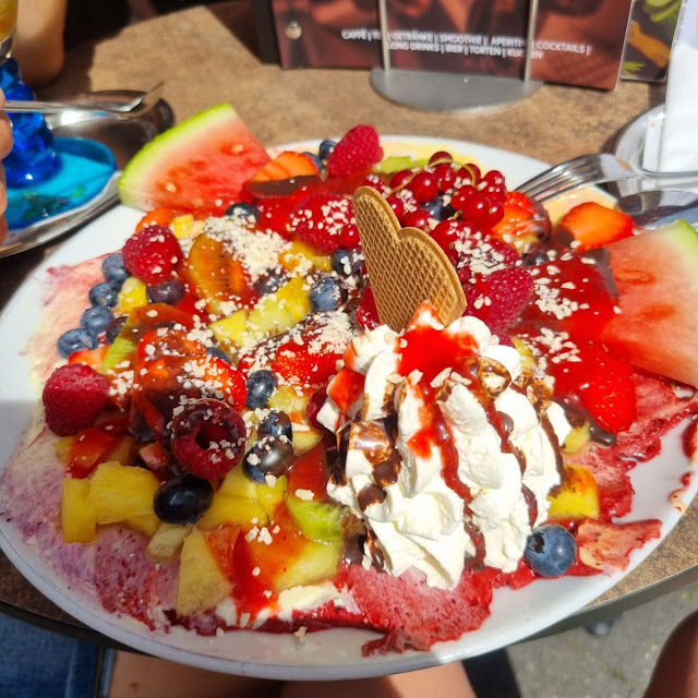 Pizza-eis Ist In Der Eiskarte Zu Finden