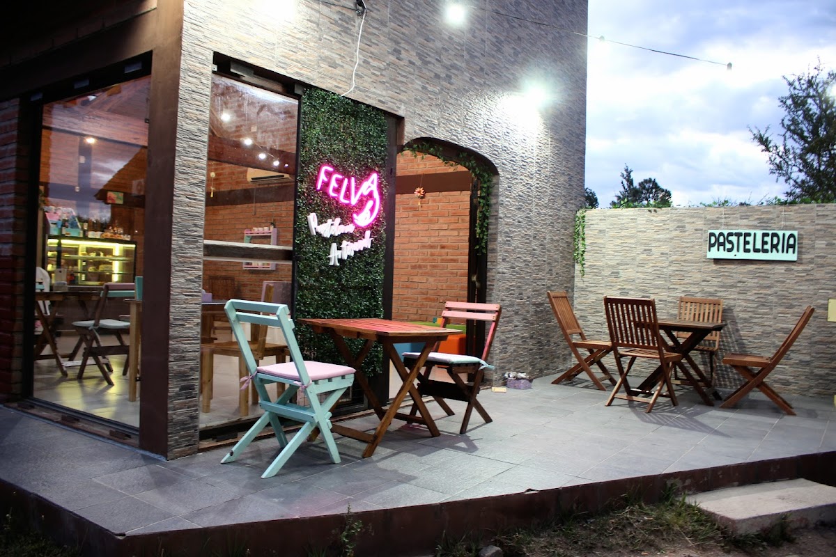 FELVA pasteleria-cafetería