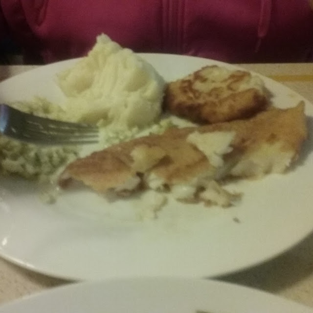 Fish with Mashed Potatoes Coleslaw