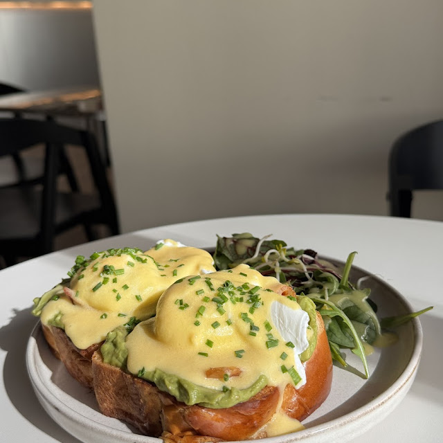 Eggs Benedict
