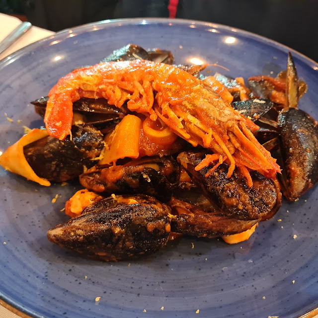 Calamarata Ai Frutti Di Mare