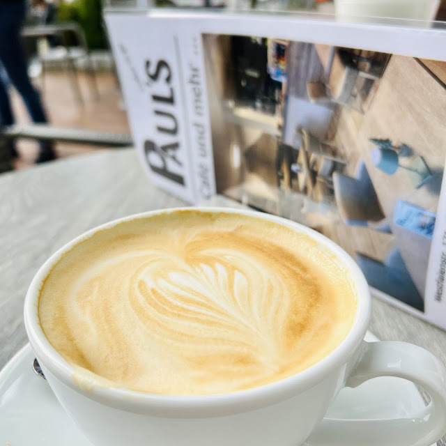 Milchkaffee Groß