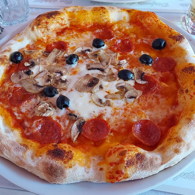 Pizza Capricciosa
