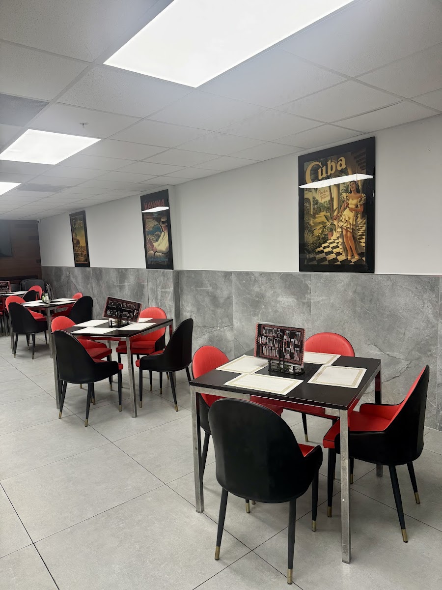 Las Columnas Restaurant