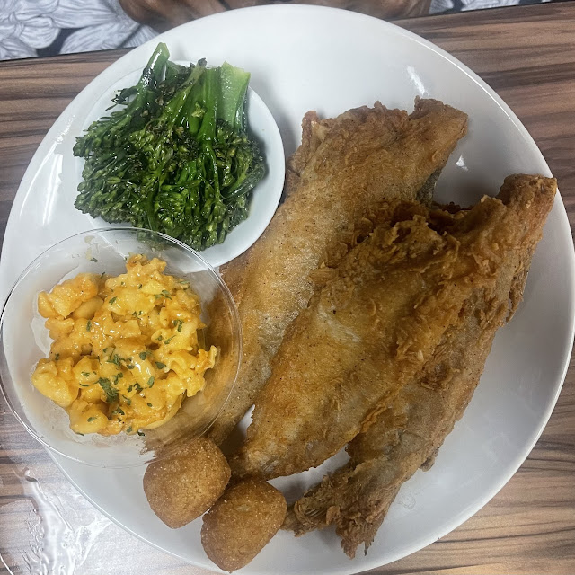 Fried Catfish with Steamed Broccoli and Mac Cheese