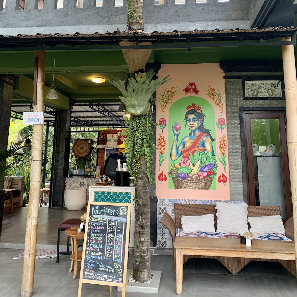 NUCIFERA WARUNG