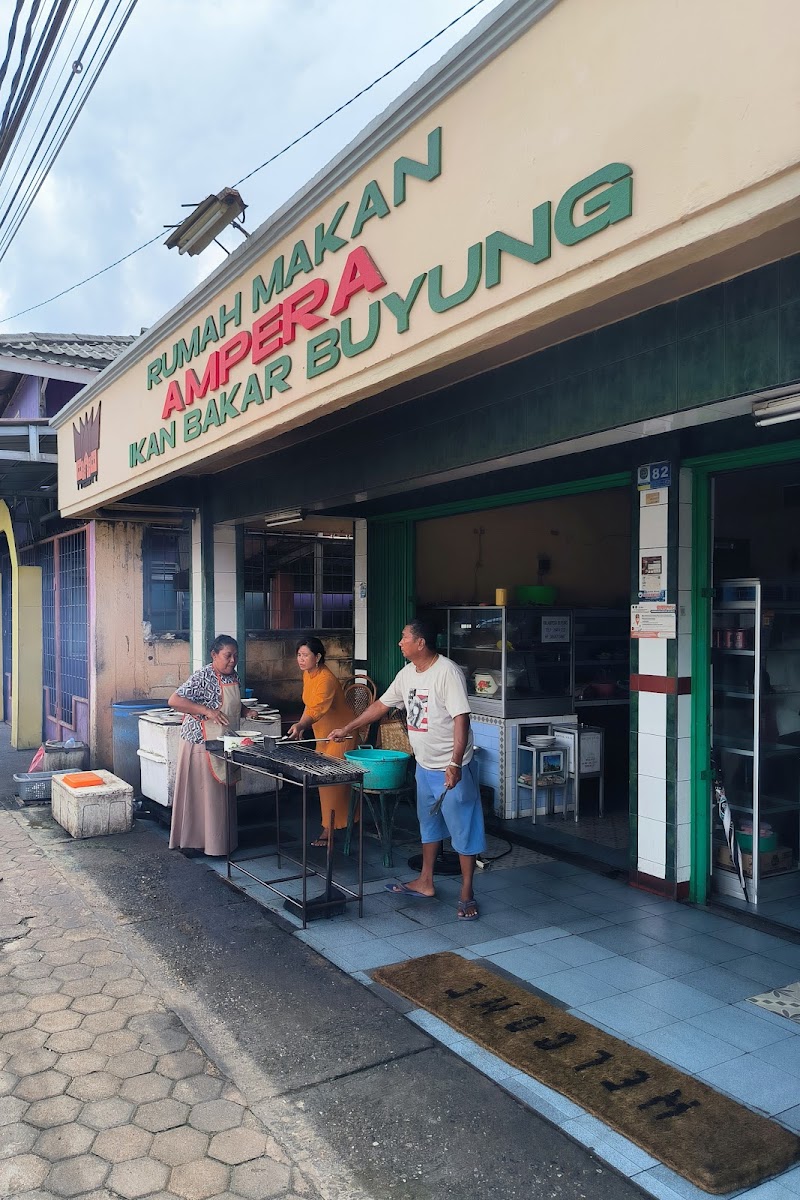 Rumah Makan Ampera Buyung
