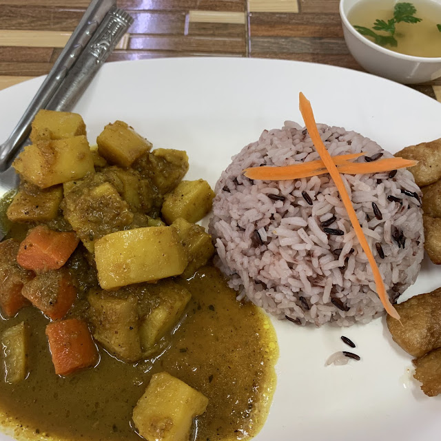 ข้าวราดแกงกะหรี่