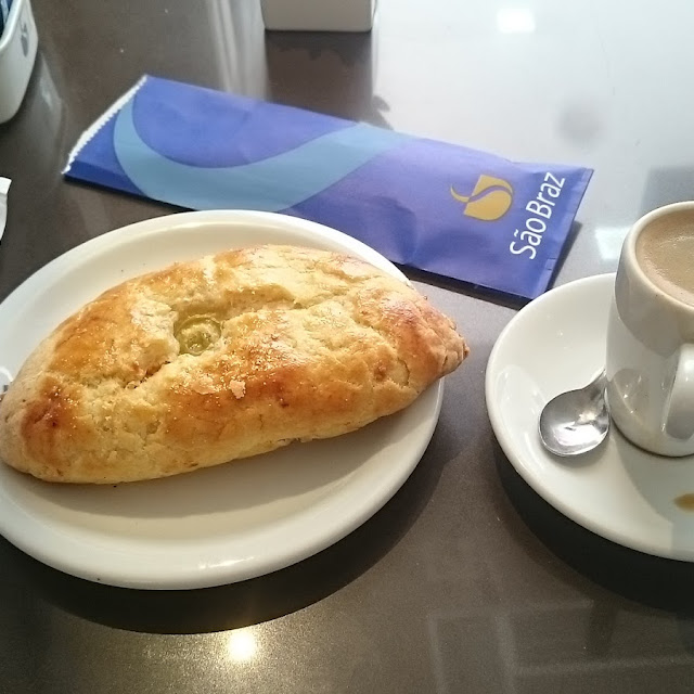 Café Expresso Pastel de Forno