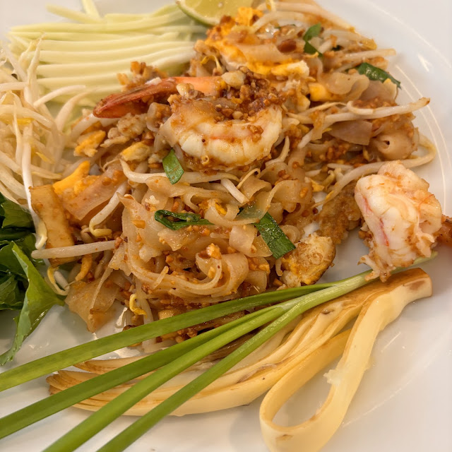ก๋วยเตี๋ยวคั่วไก่