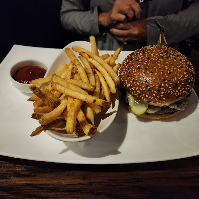 Ckassic Cheese Burger