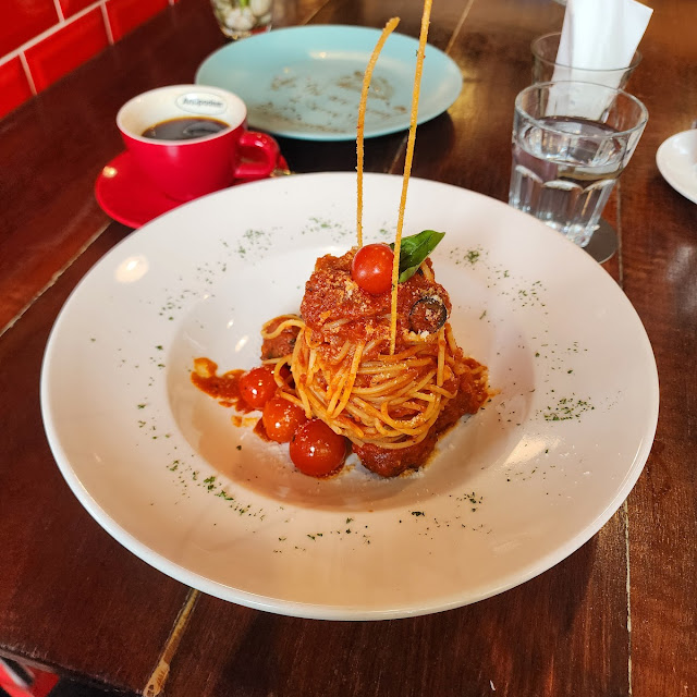 Lamb & Peer Meatballs Spaghetti