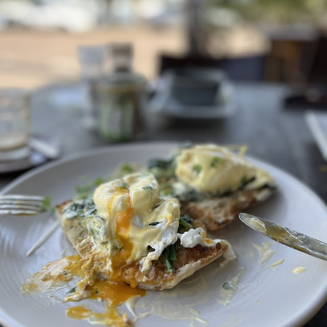 Eggs Benedict