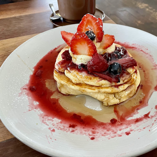 Berries Pancakes