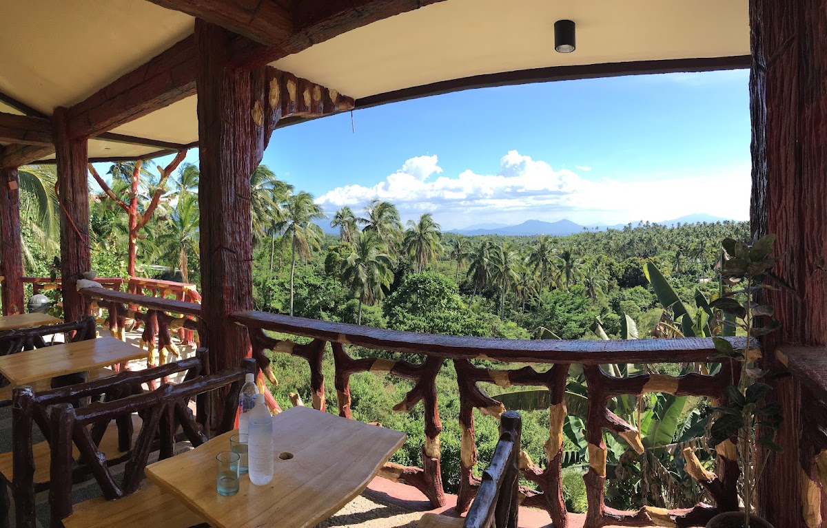 Yhamshe Resort Hotel and Restaurant