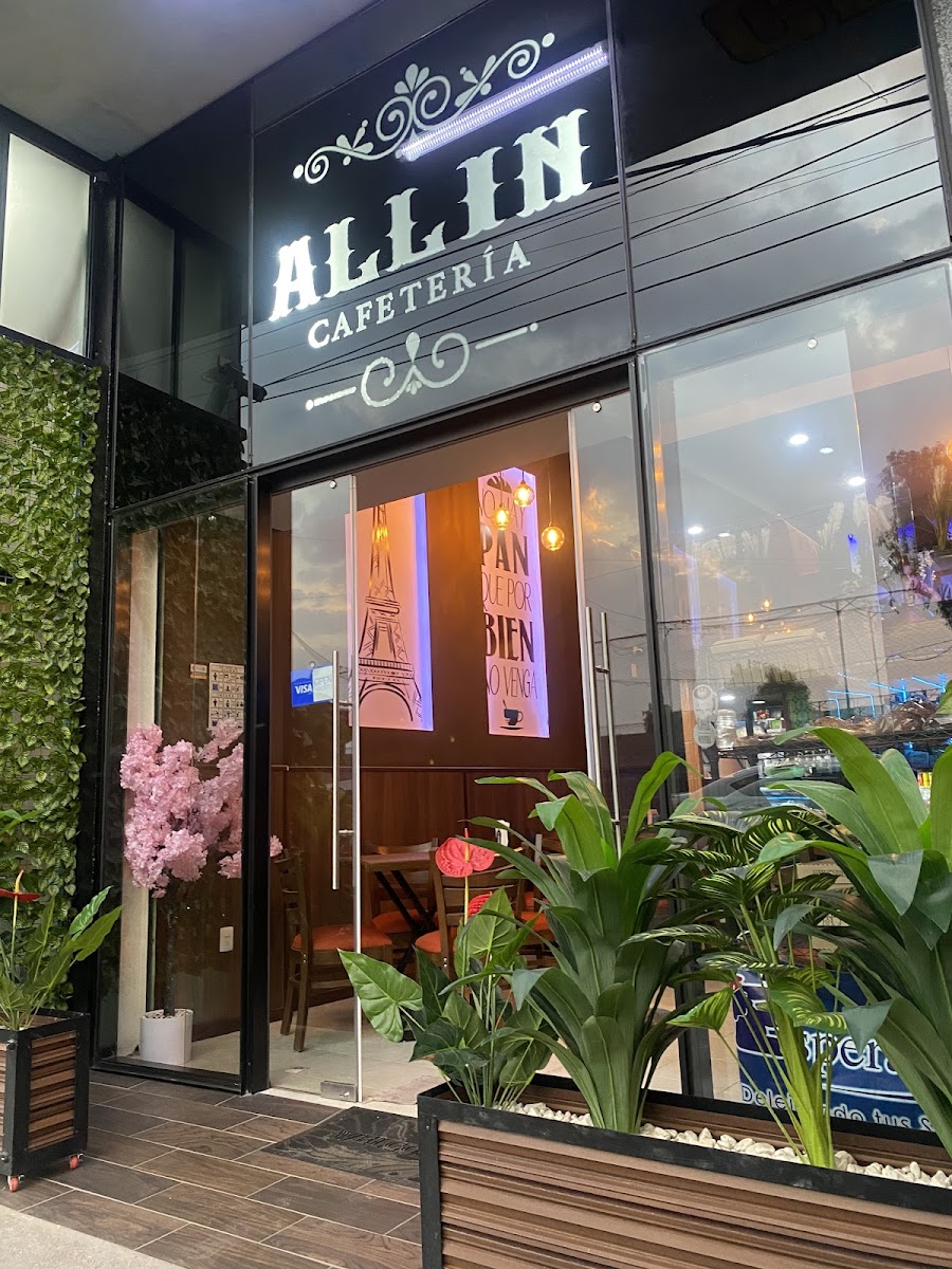 CAFETERÍA ALLIN