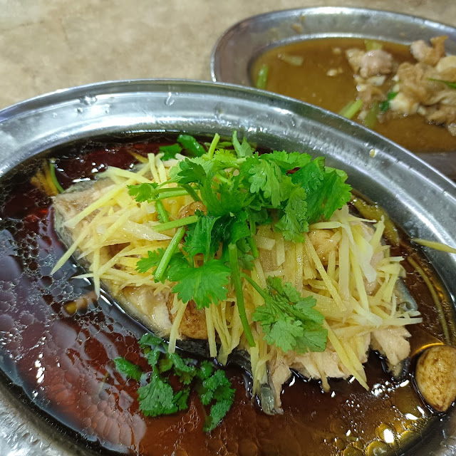 油蒸鲶鱼