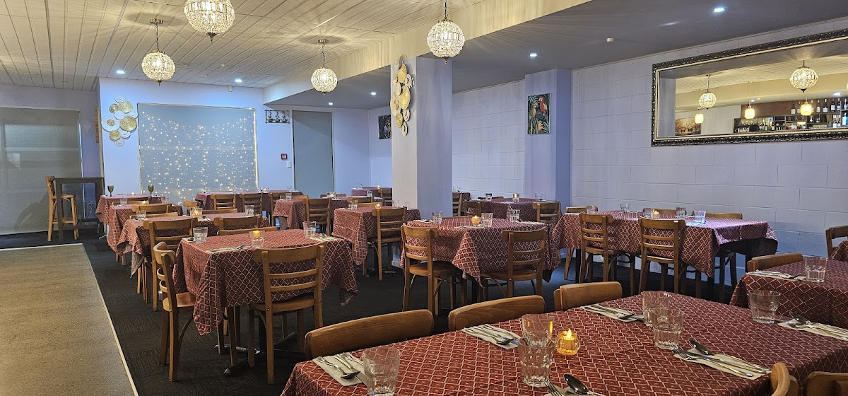 Delhi7 Indian Restaurant And Bar