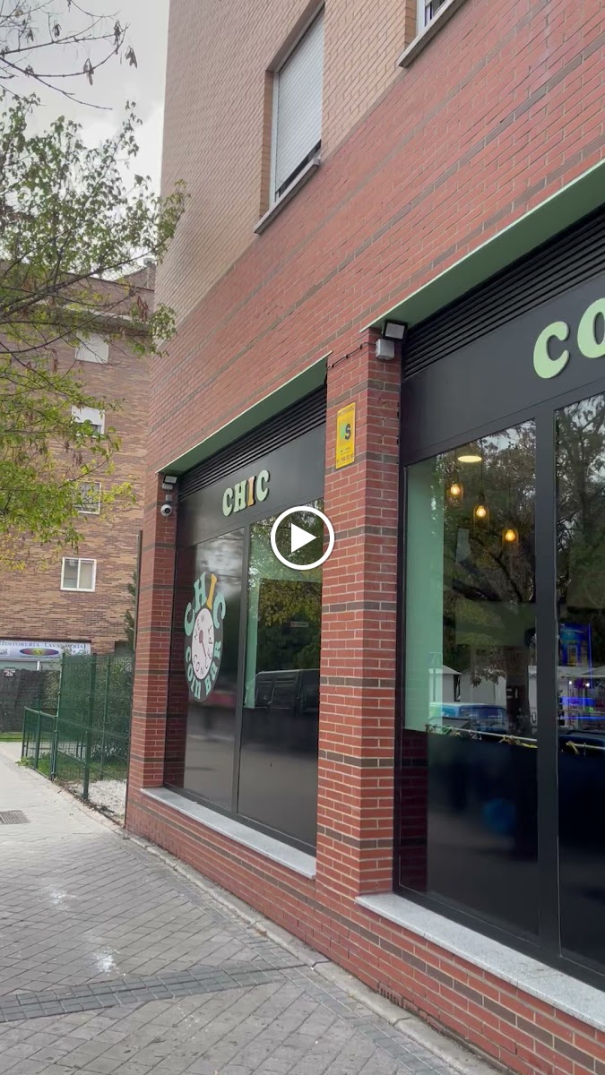 Chic coin bar