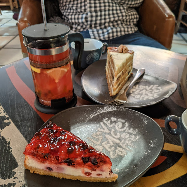 Wild Berry Cheesecake & Coffee