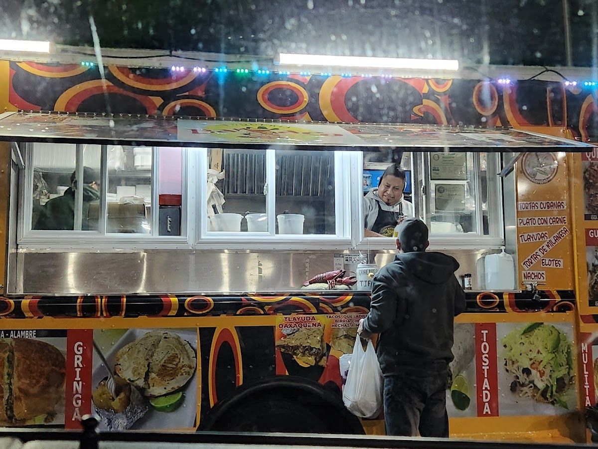 Taqueria La Guelaguetza