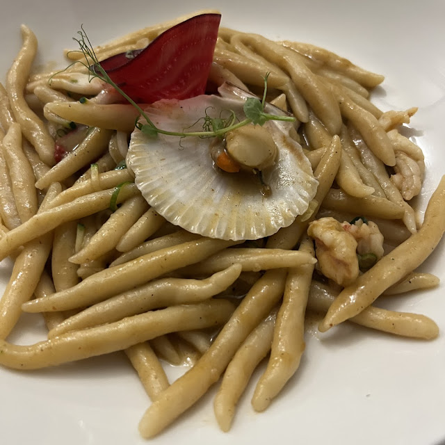 Pasta Fresca Con Sugo All’isola
