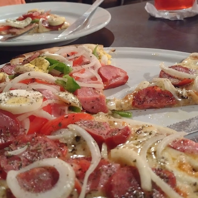 Pizza Meia Portuguesa Meia Calabresa