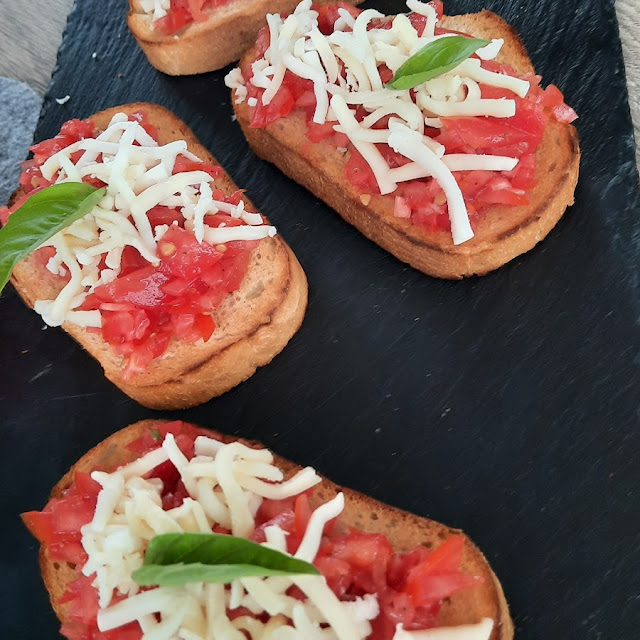 Bruschette Pomodoro