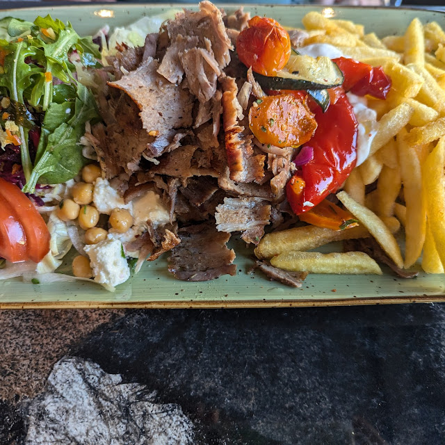 Dönerteller Mit Pommes