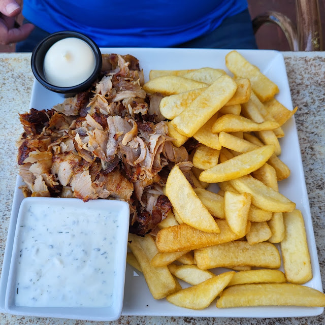 Drehspießteller Mit Pommes
