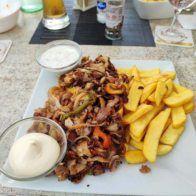 Gyros Mit Champignons Und Zwiebeln