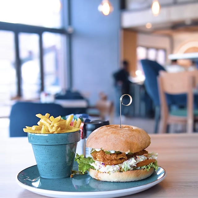 Buttermilk Crispy Chicken Burger